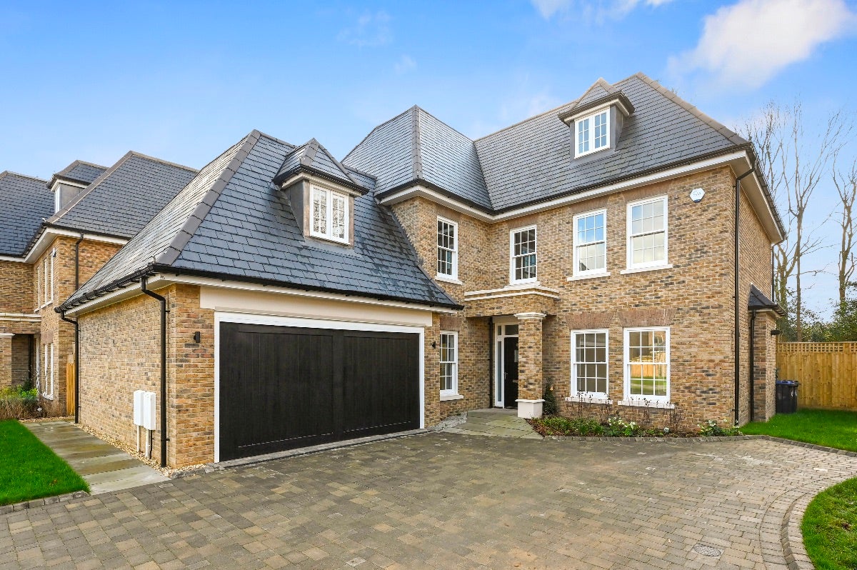 House Claremont Road in Woking