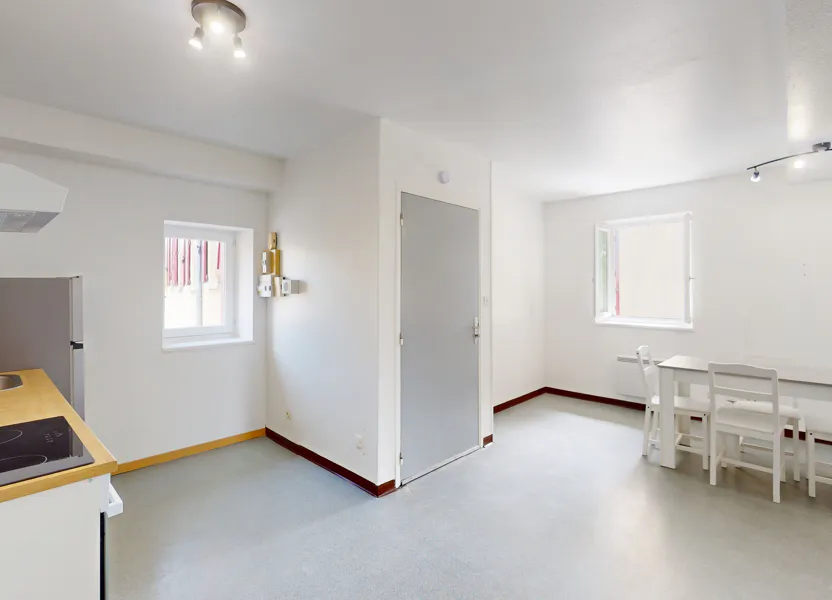 Appartement Chemin d’Espinassous à Salmiech