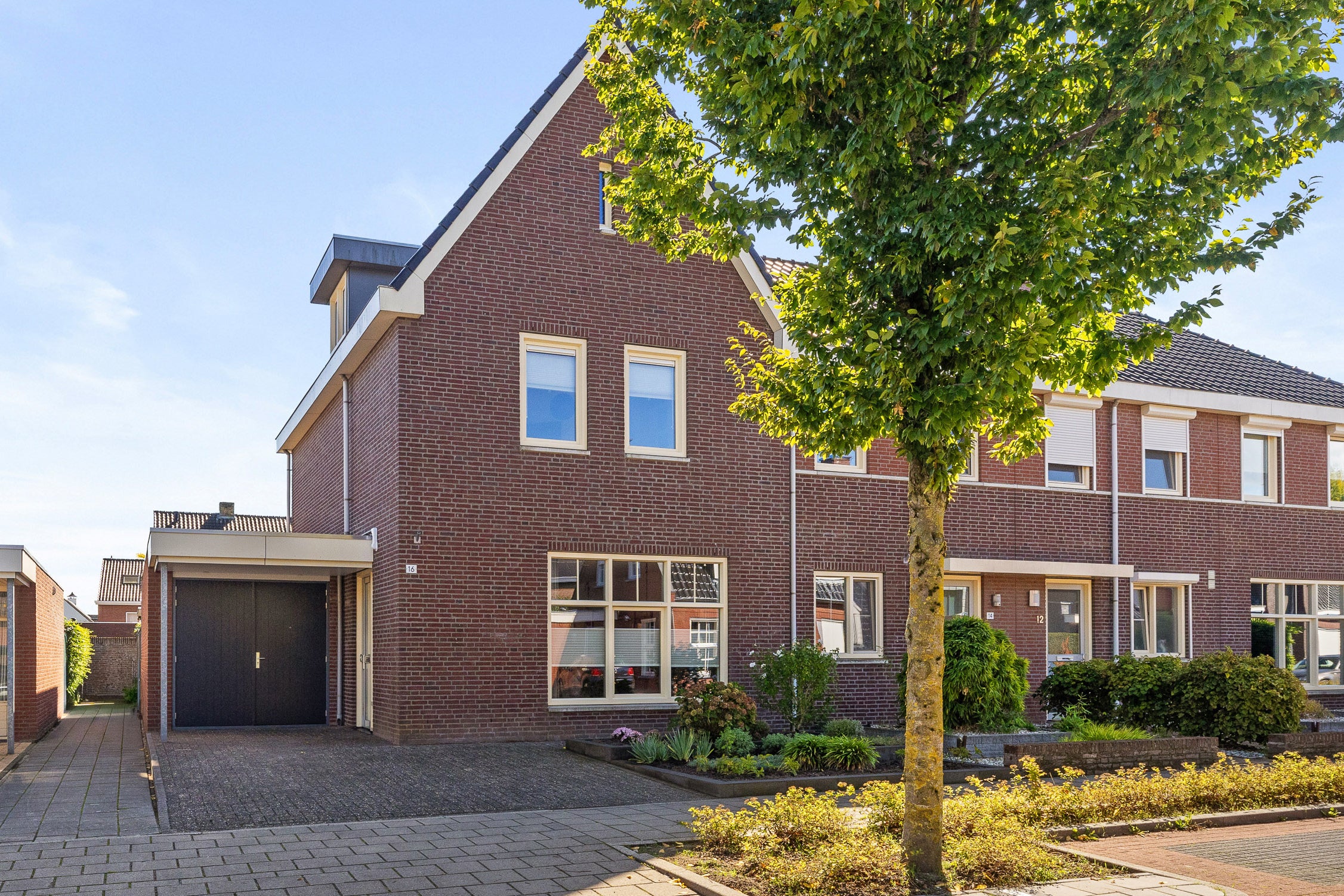 Huis Rijtakker 16 in Meijel