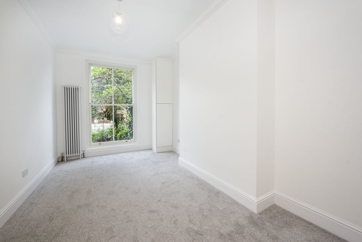 Flat Wimbledon Park Road in Greater London