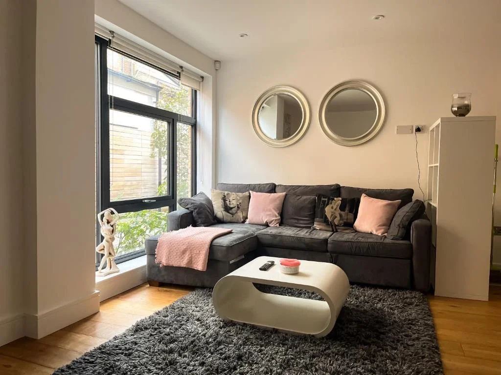House High Road in Greater London