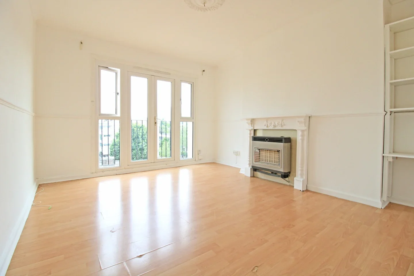 Flat Thurtle Road in Greater London