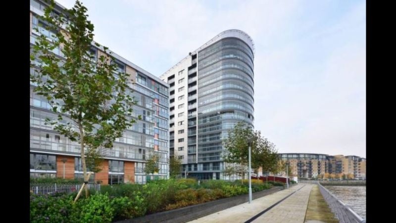 Flat Dreadnought Walk in Greater London
