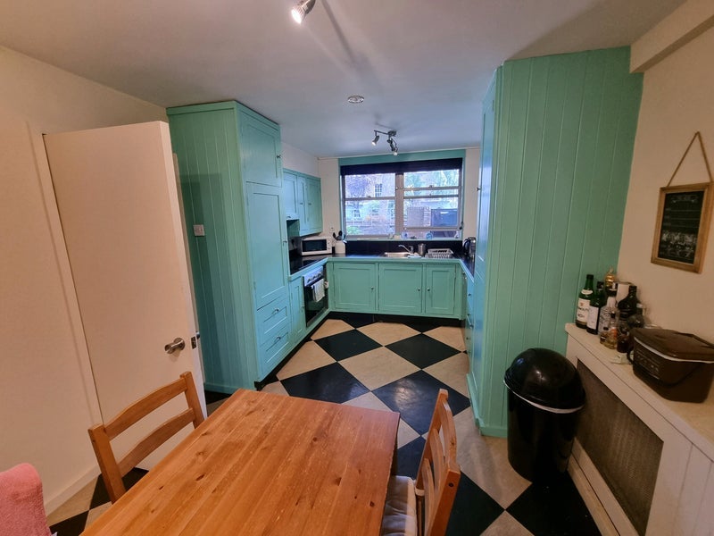 Room St. Paul's Road in Greater London