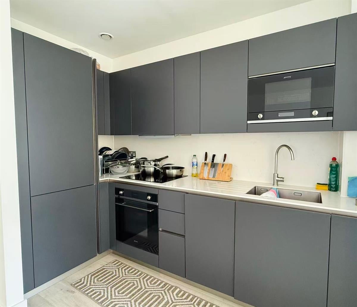Flat Scrimgoeur Place in Greater London