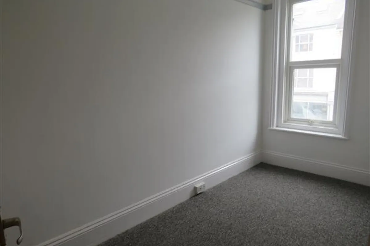 Flat London Road in Rother