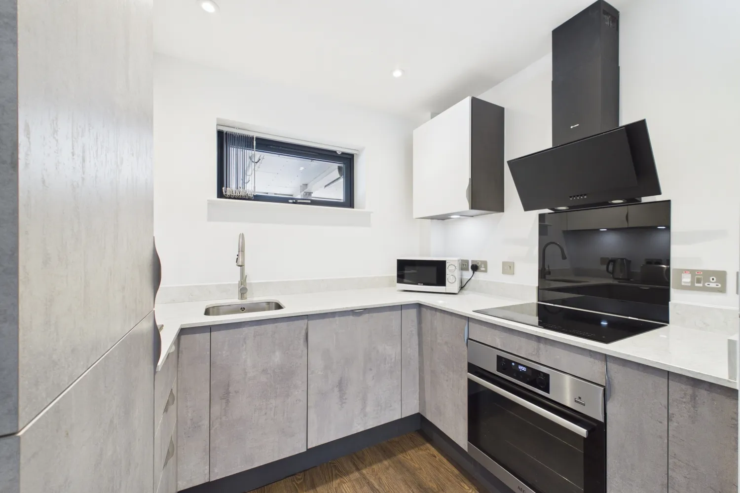 Flat Hallfield Road in York