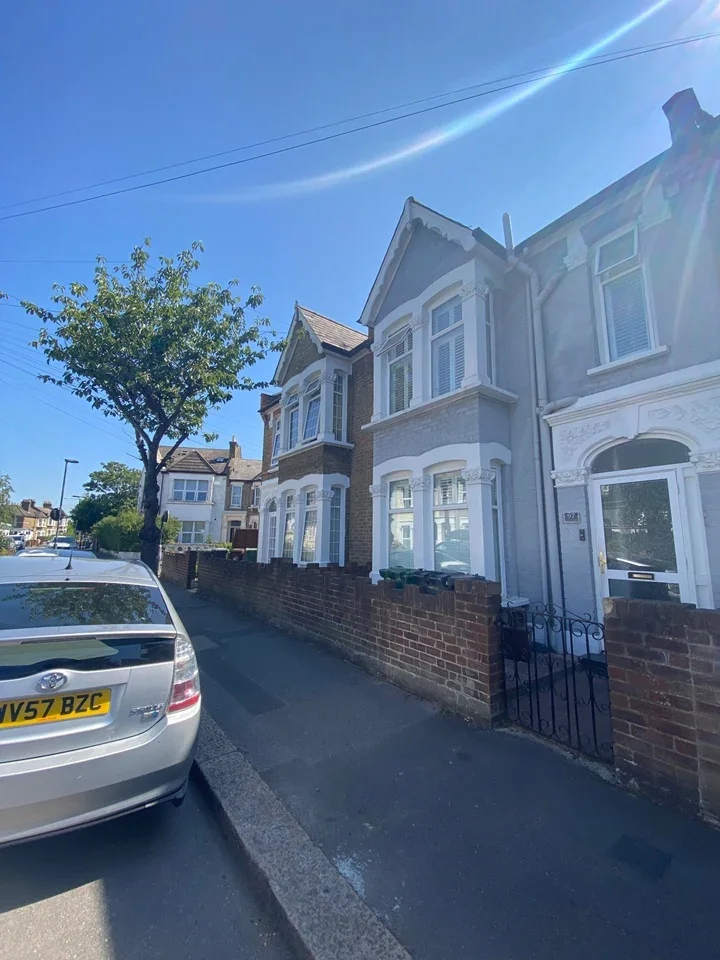 House St Mary's Road in Greater London