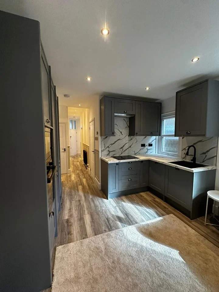 Flat Brancaster Road in Greater London