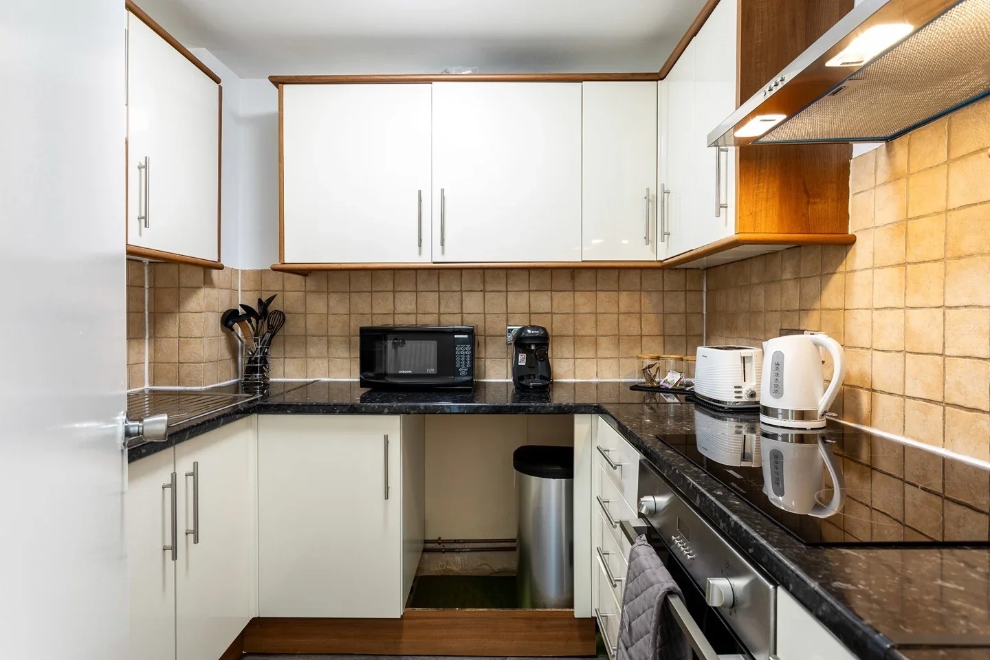 Flat Princelet Street in Greater London