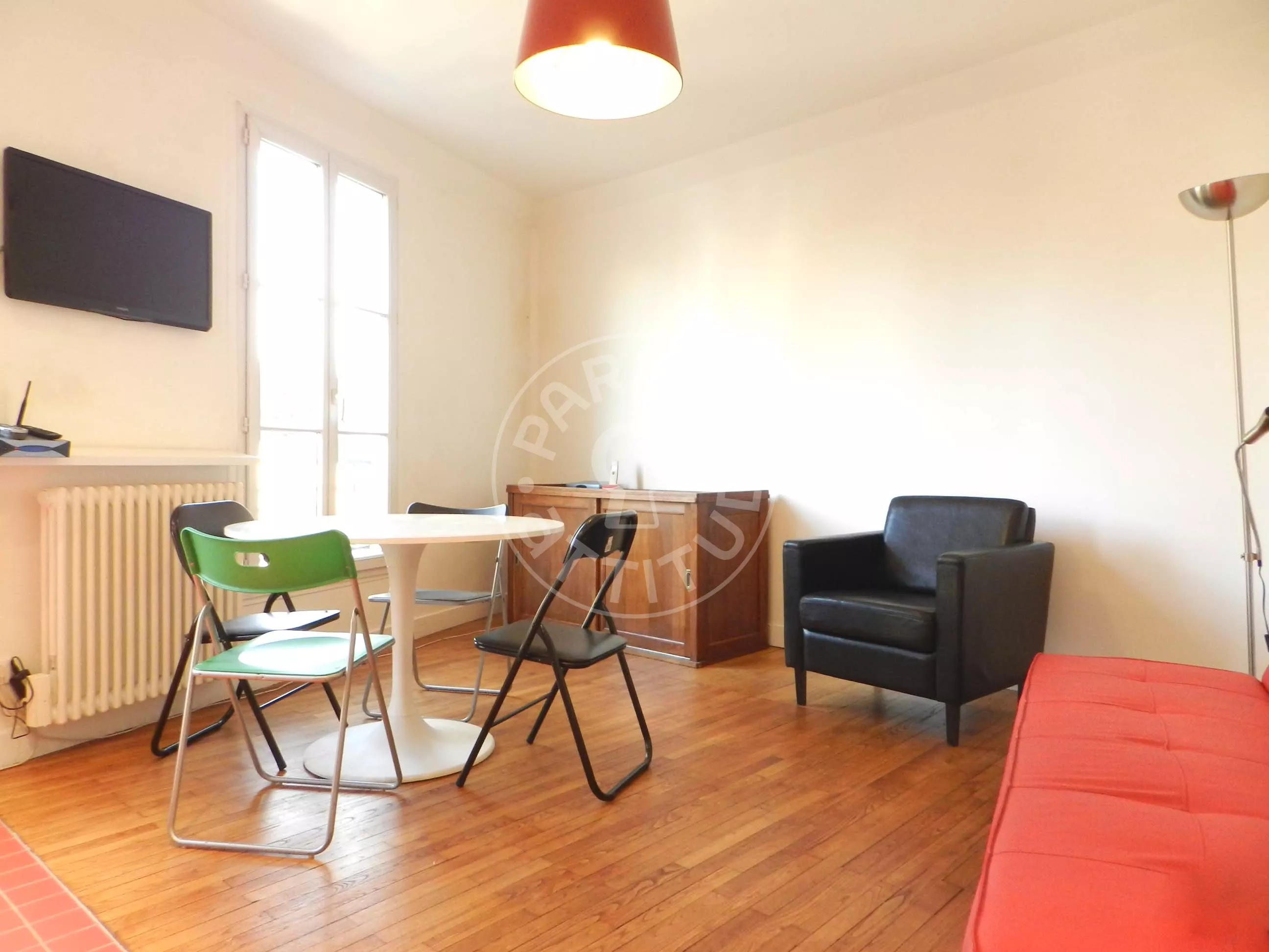 Flat Rue de la Duée in Paris