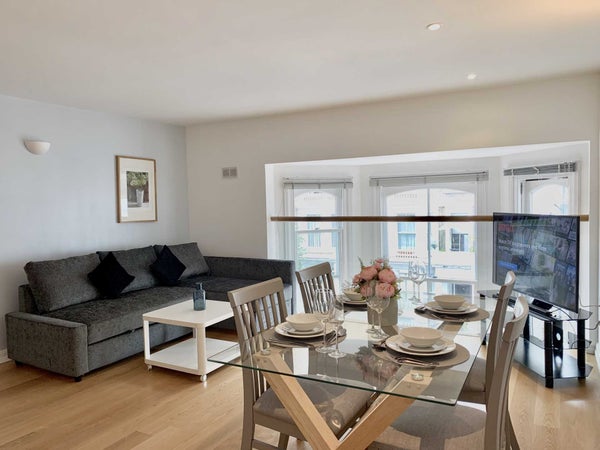 Flat Lexham Gardens in London