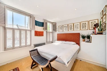 Flat Lothrop Street in City of Westminster