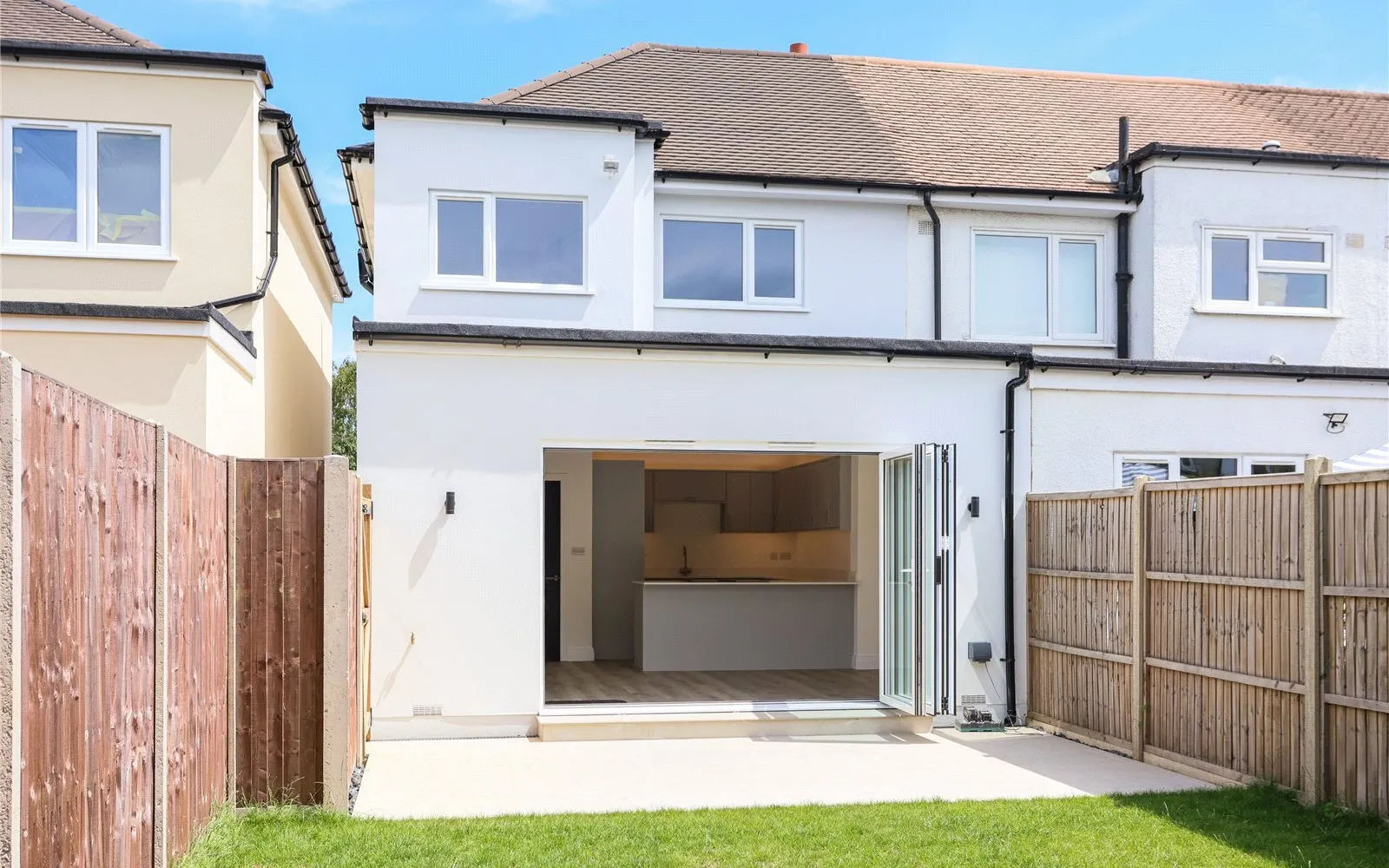 House Berkeley Drive in Elmbridge