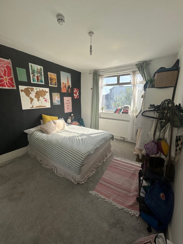 Room Perth Road in Greater London
