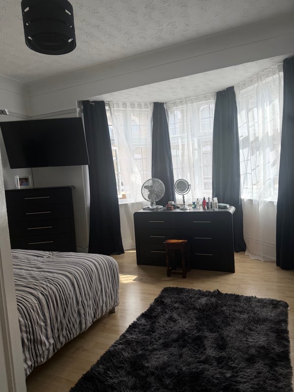 Room Green Lanes in Greater London