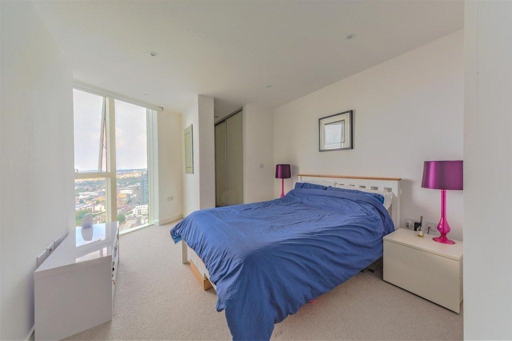 Flat Saffron Square in Greater London