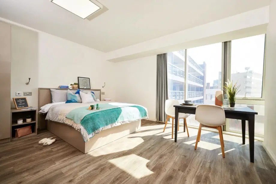 Room Wellington Street in Sheffield