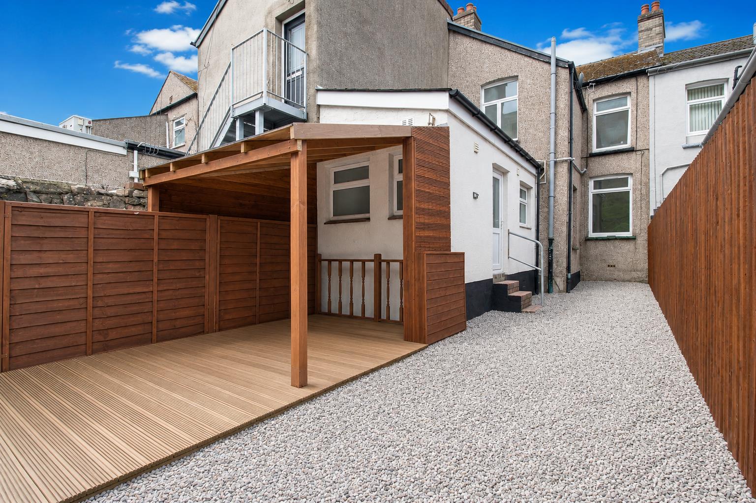 House Marine Street in Cwm