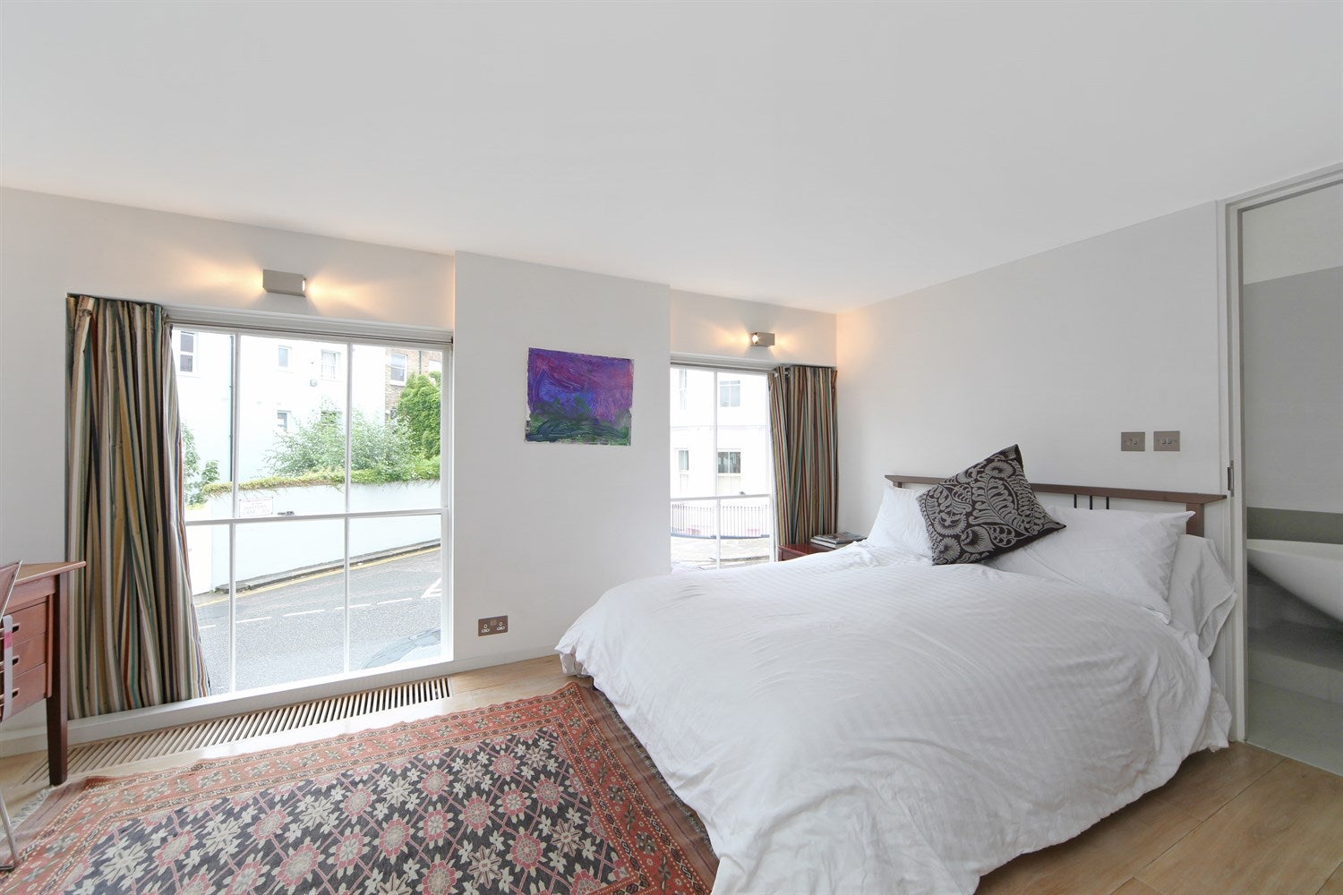 Flat Penzance Place in Greater London