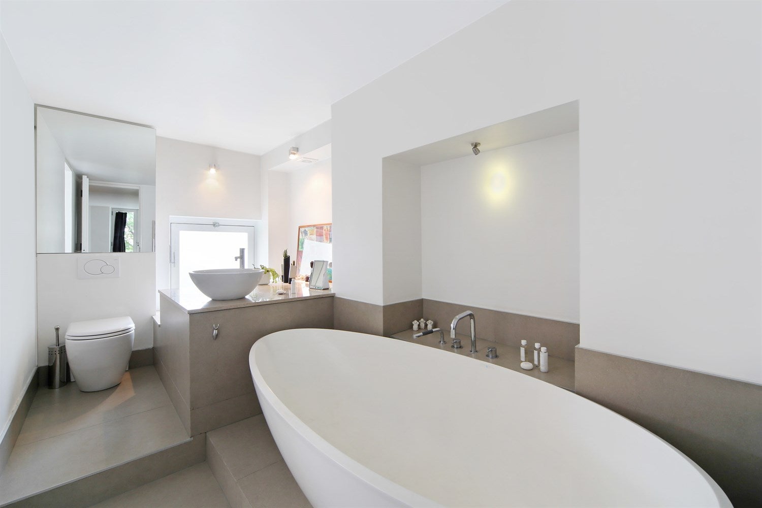 Flat Penzance Place in Greater London