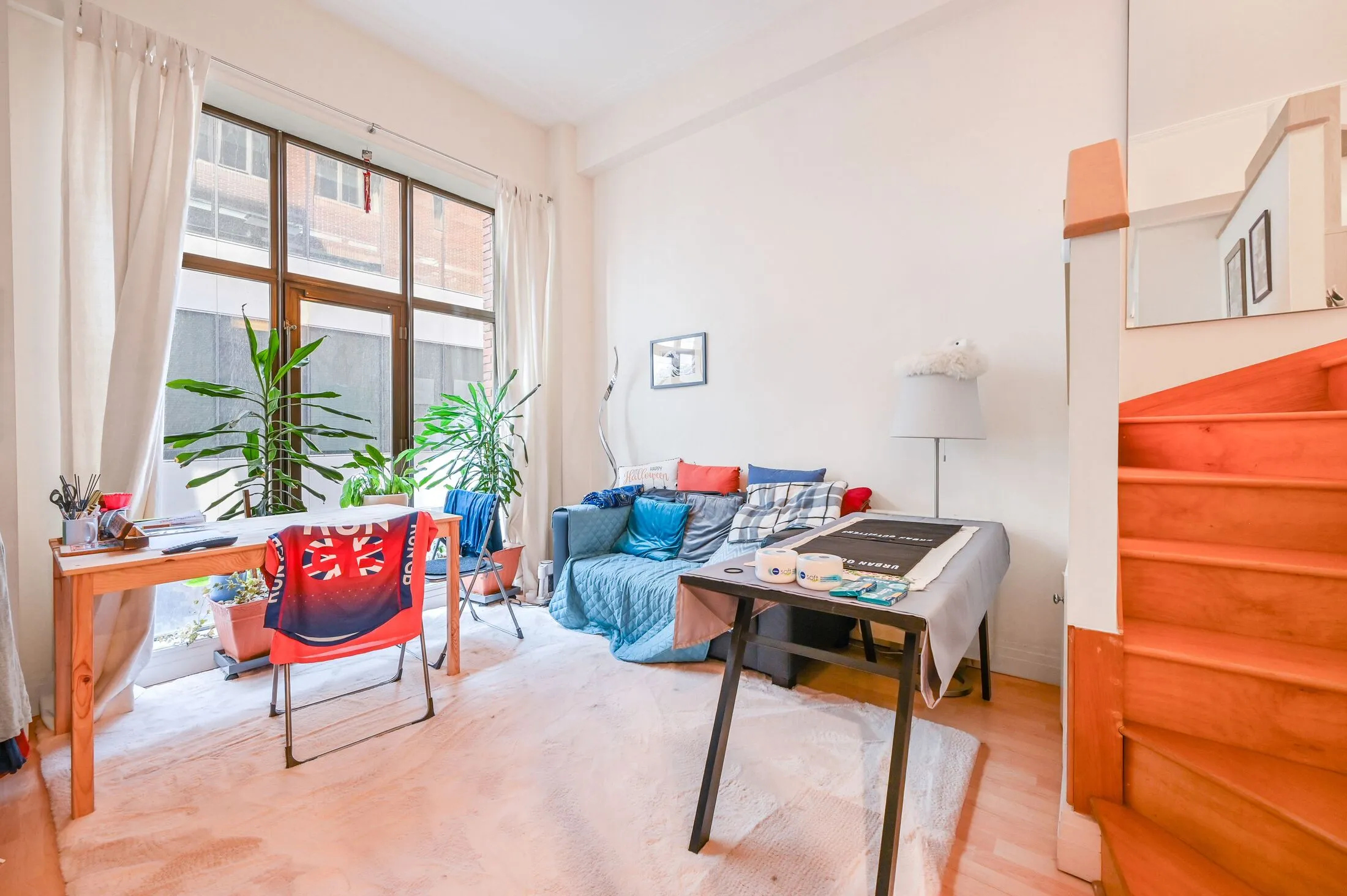 Flat Prescot Street in Greater London