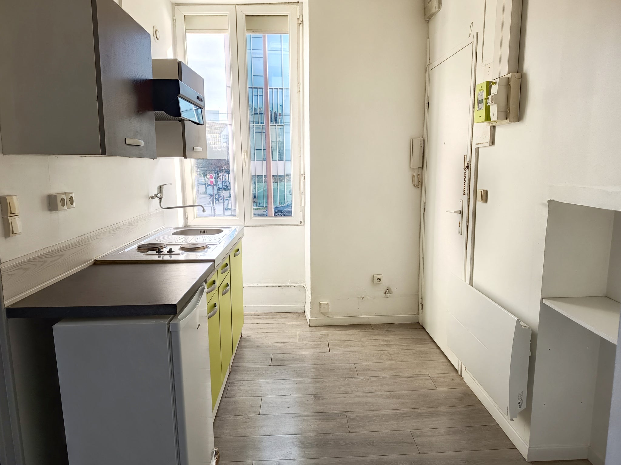 Flat Boulevard des Martyrs Nantais de la Résistance in Nantes