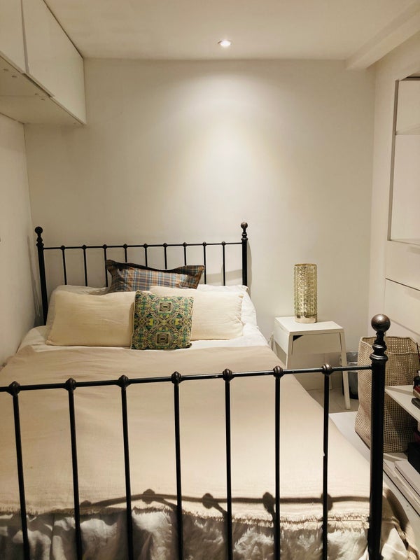 Room Park Hill in Greater London