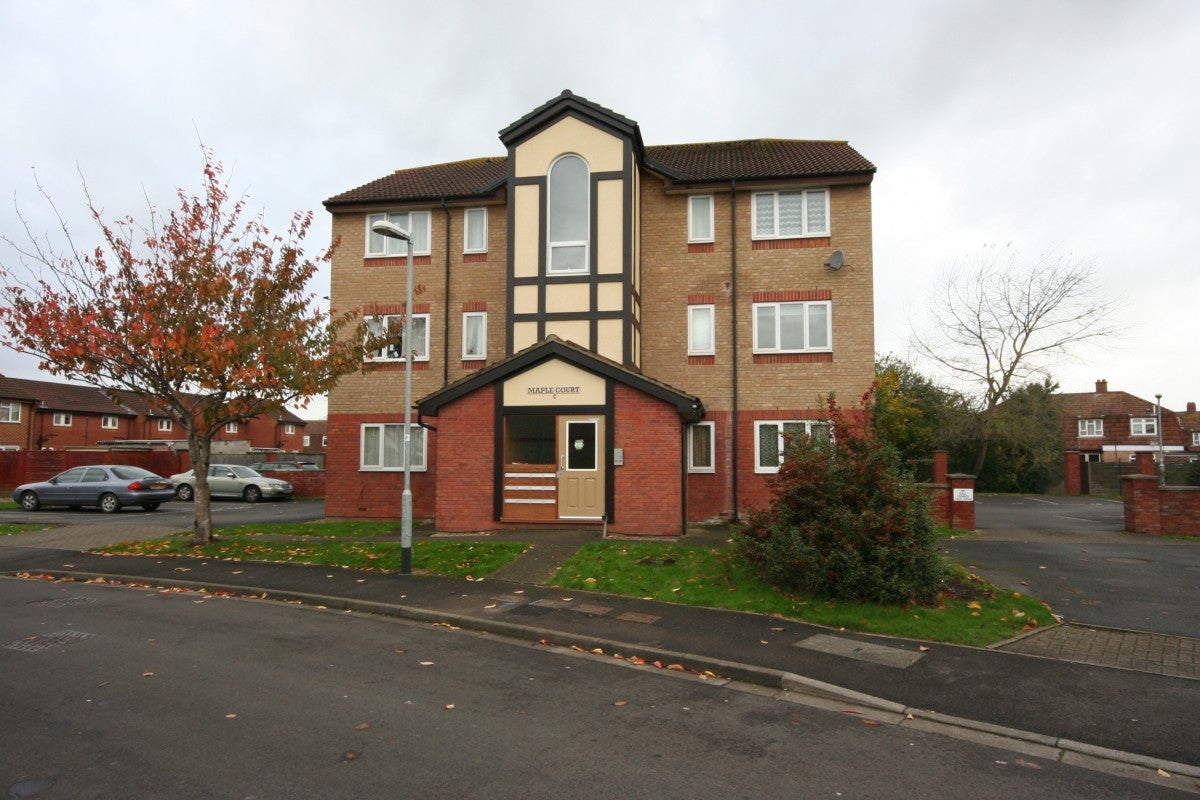 Flat Maple Court in Bridgwater