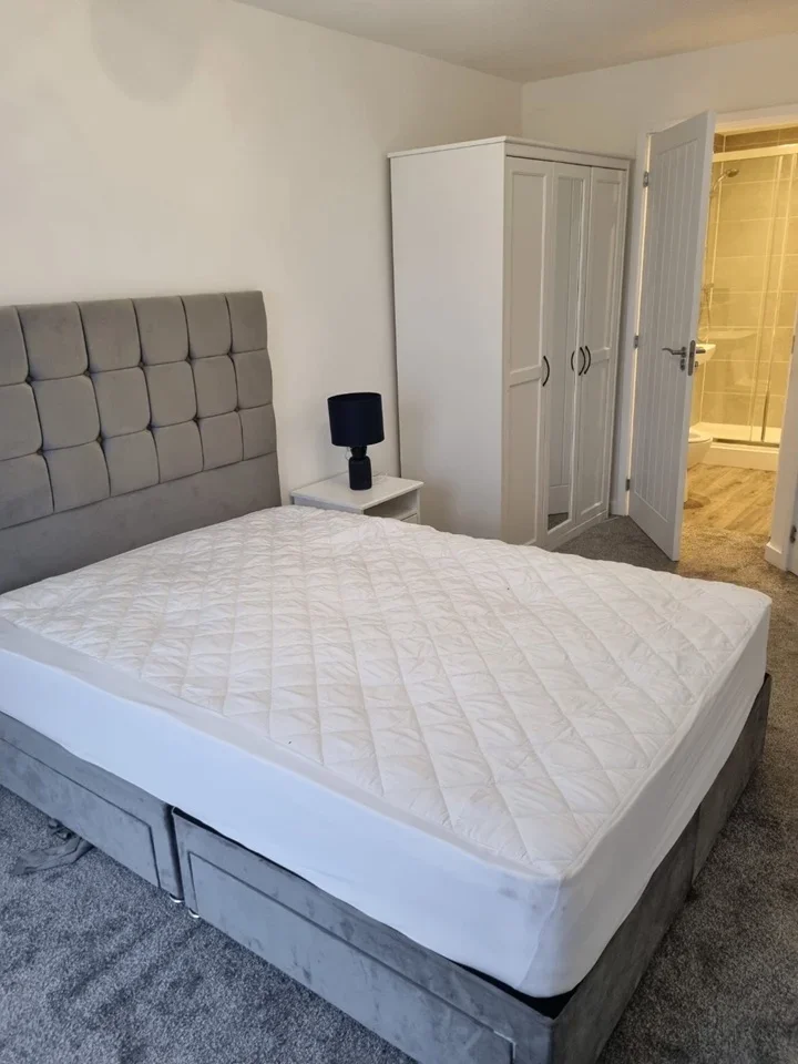 Room Henley Approach in Gravesham