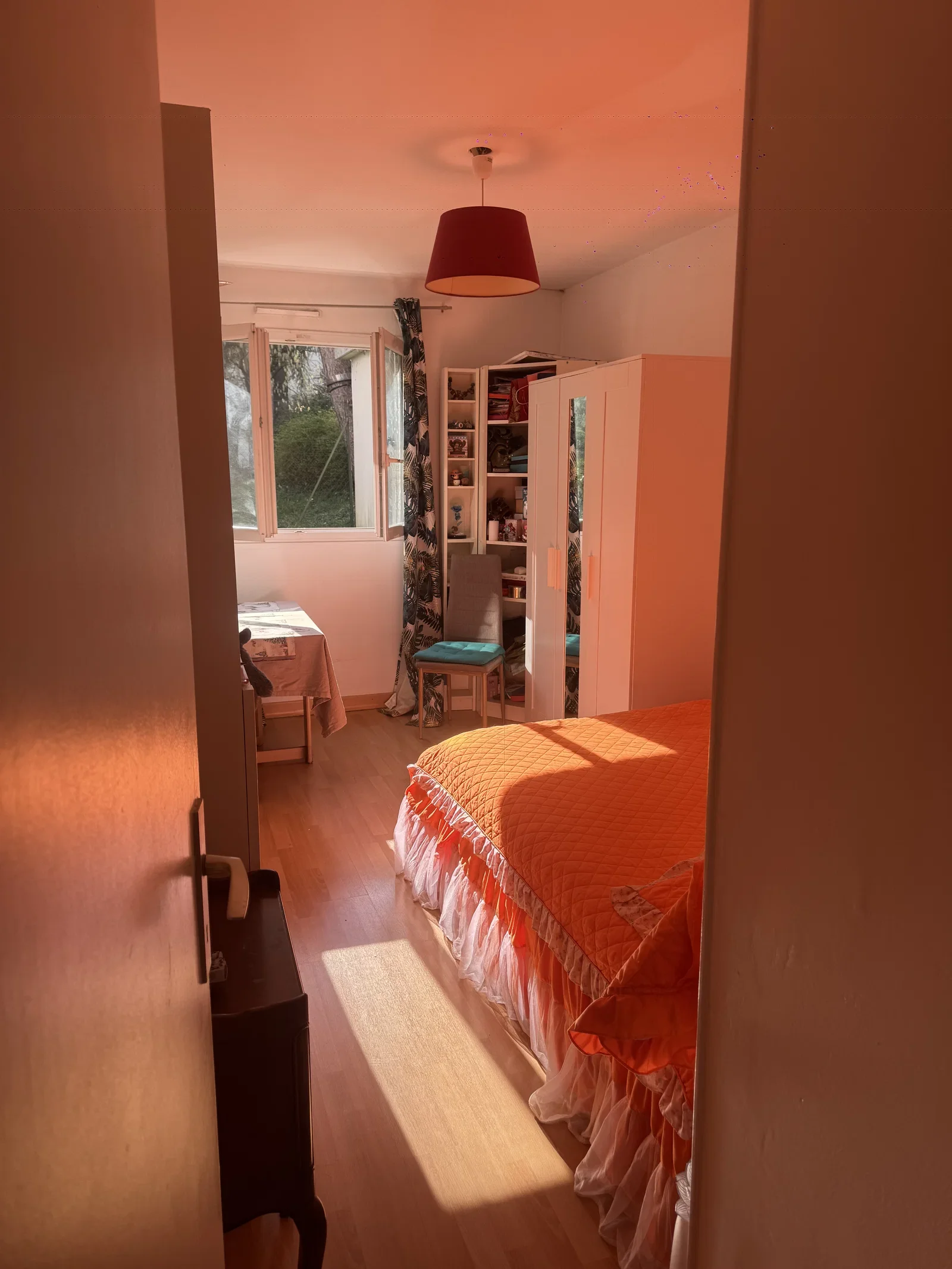 Chambre Rue du Pont Colbert à Versailles