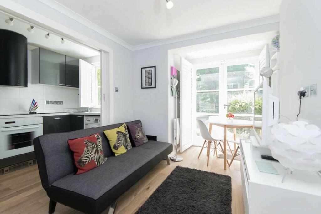 Flat Fulham Road in Greater London