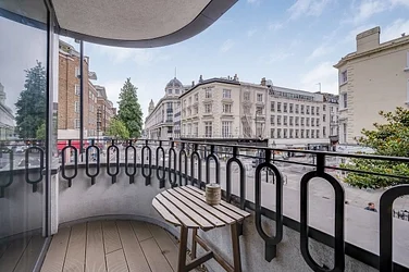 Flat Bishop's Bridge Road in City of Westminster