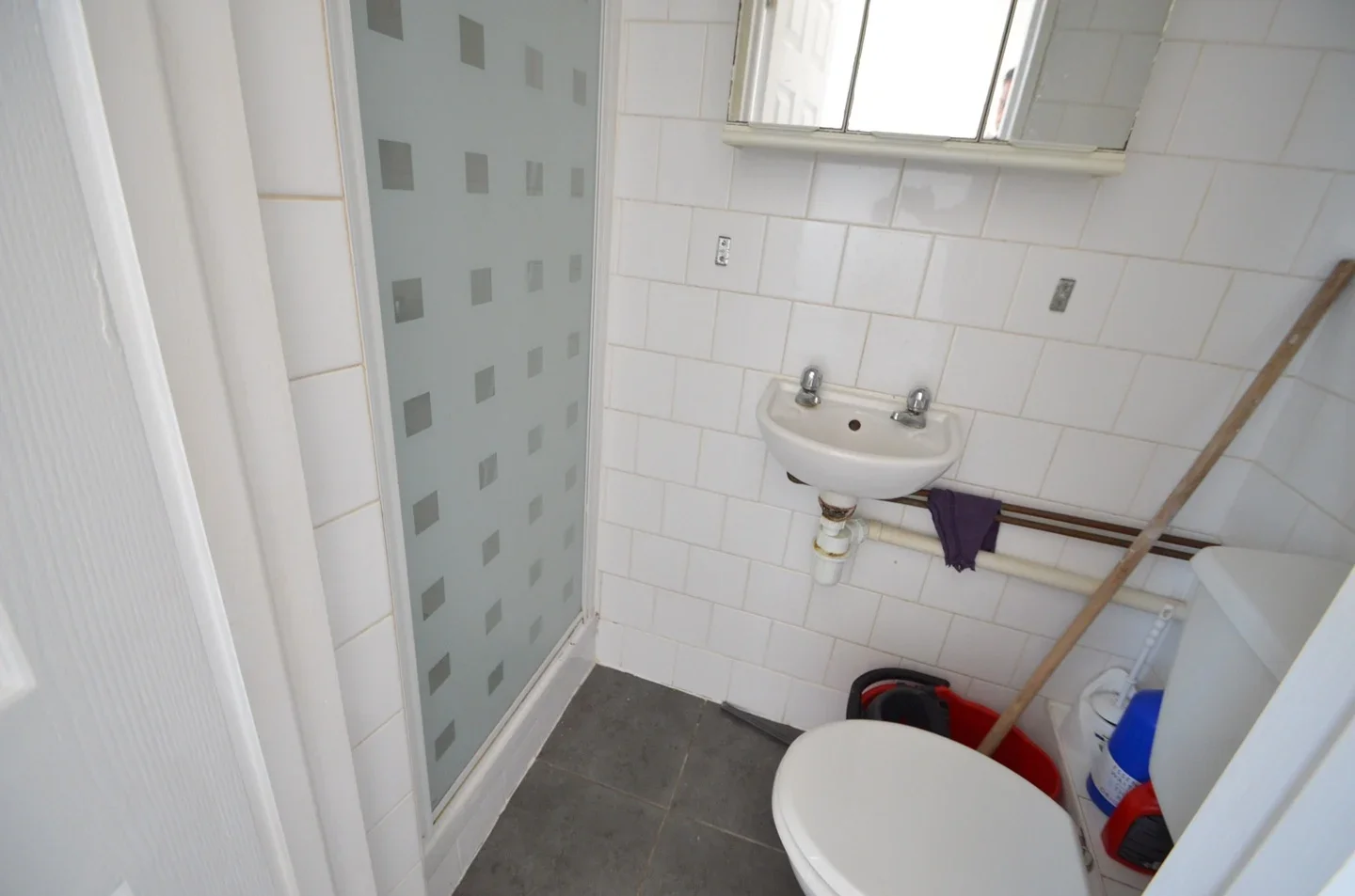 Flat Chingford Road in Greater London