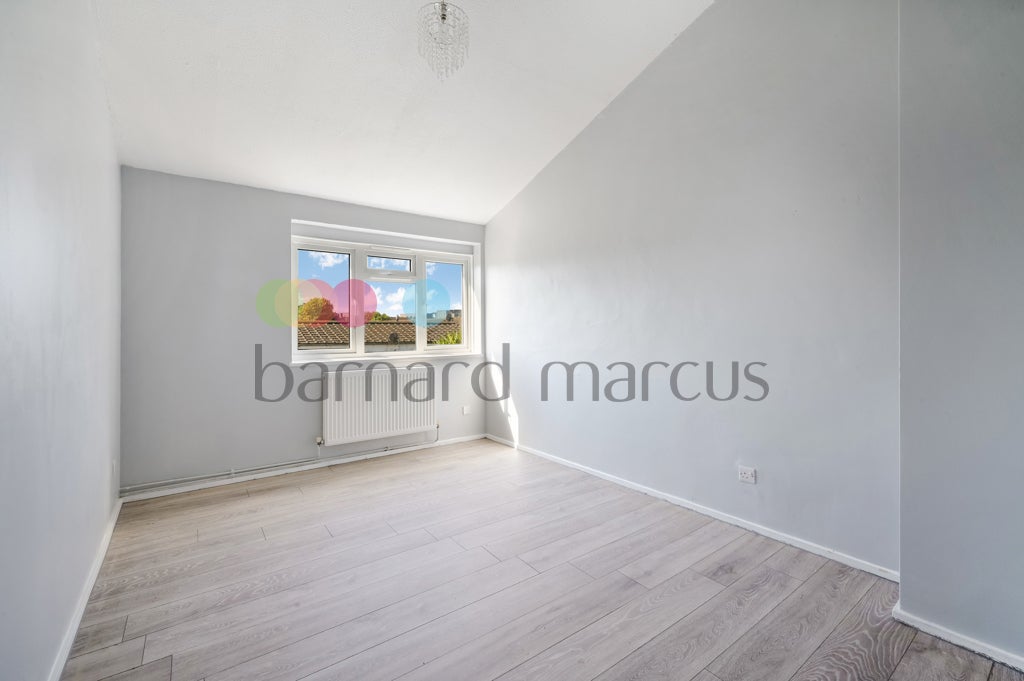 Flat Bradley Close in Greater London
