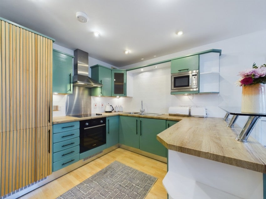 Flat Saint Georges Place in Cheltenham