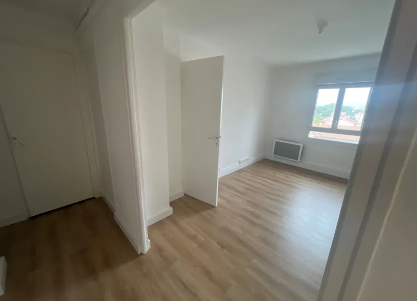 Appartement Place Henri de Lacaze-Duthiers à Perpignan