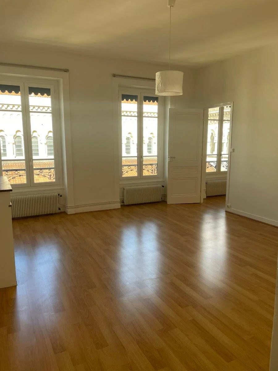 Flat Rue Masséna in Lyon