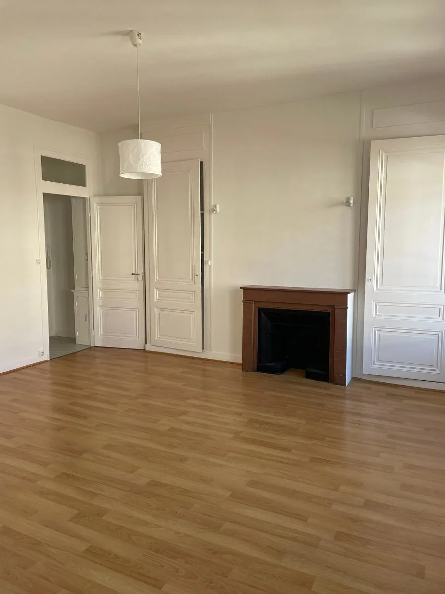 Flat Rue Masséna in Lyon