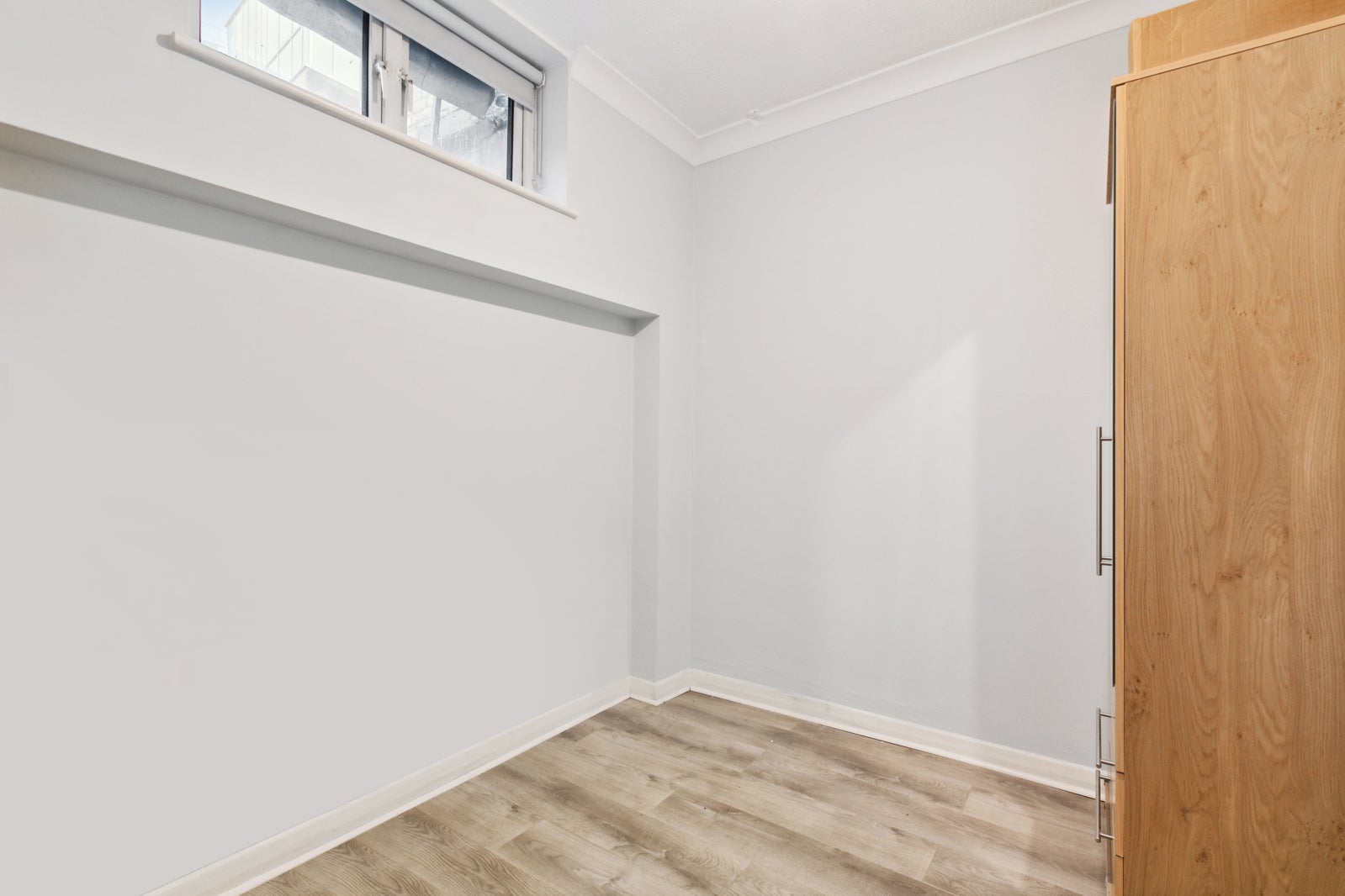 Flat Wandsworth High Street in Greater London