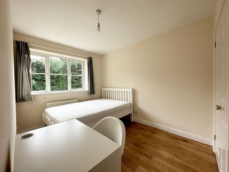 Room Discovery Way in Leeds