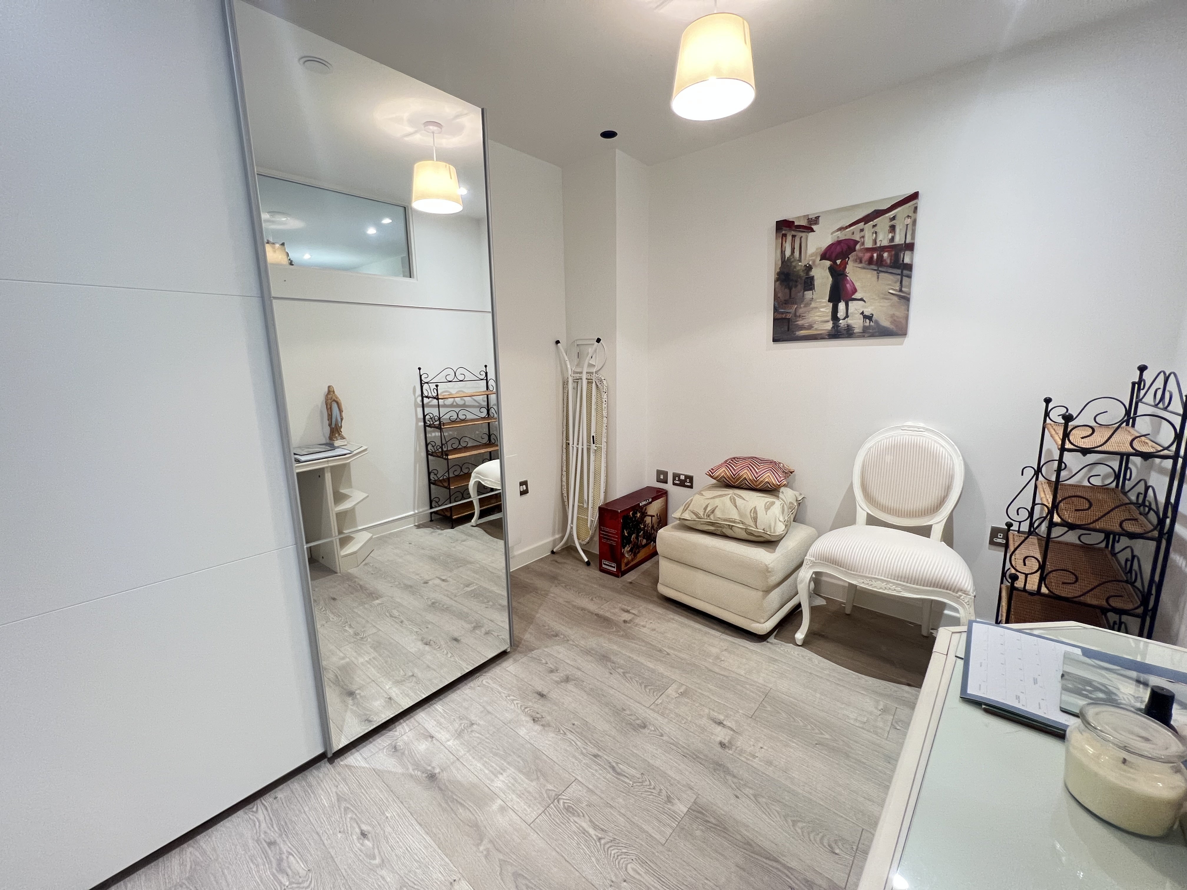 Flat Edinburgh Way in Harlow