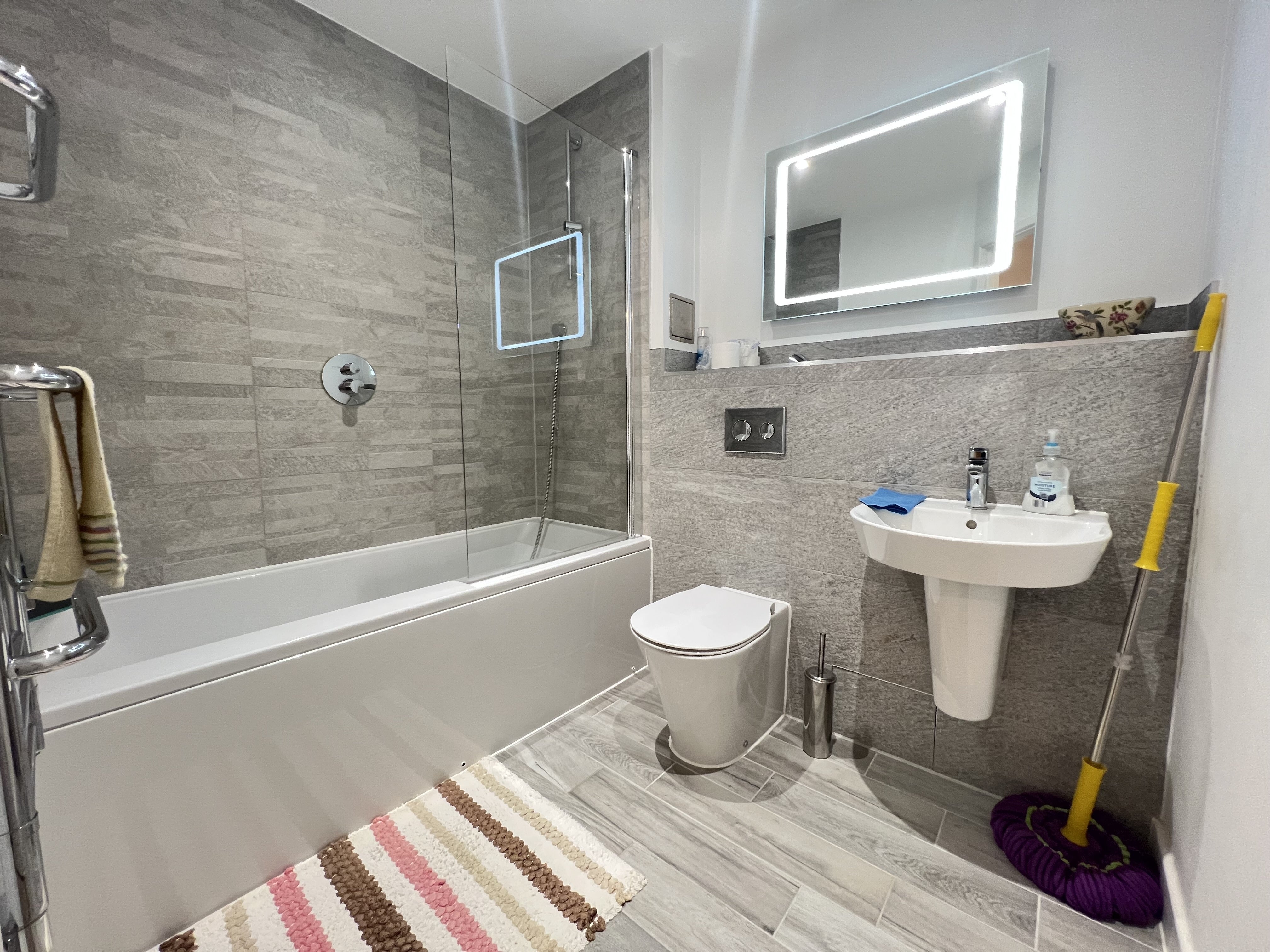 Flat Edinburgh Way in Harlow