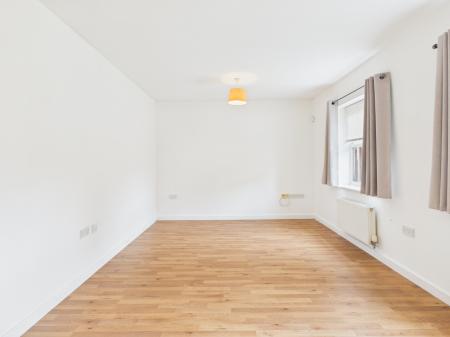 Flat Holywell Drive in Warrington