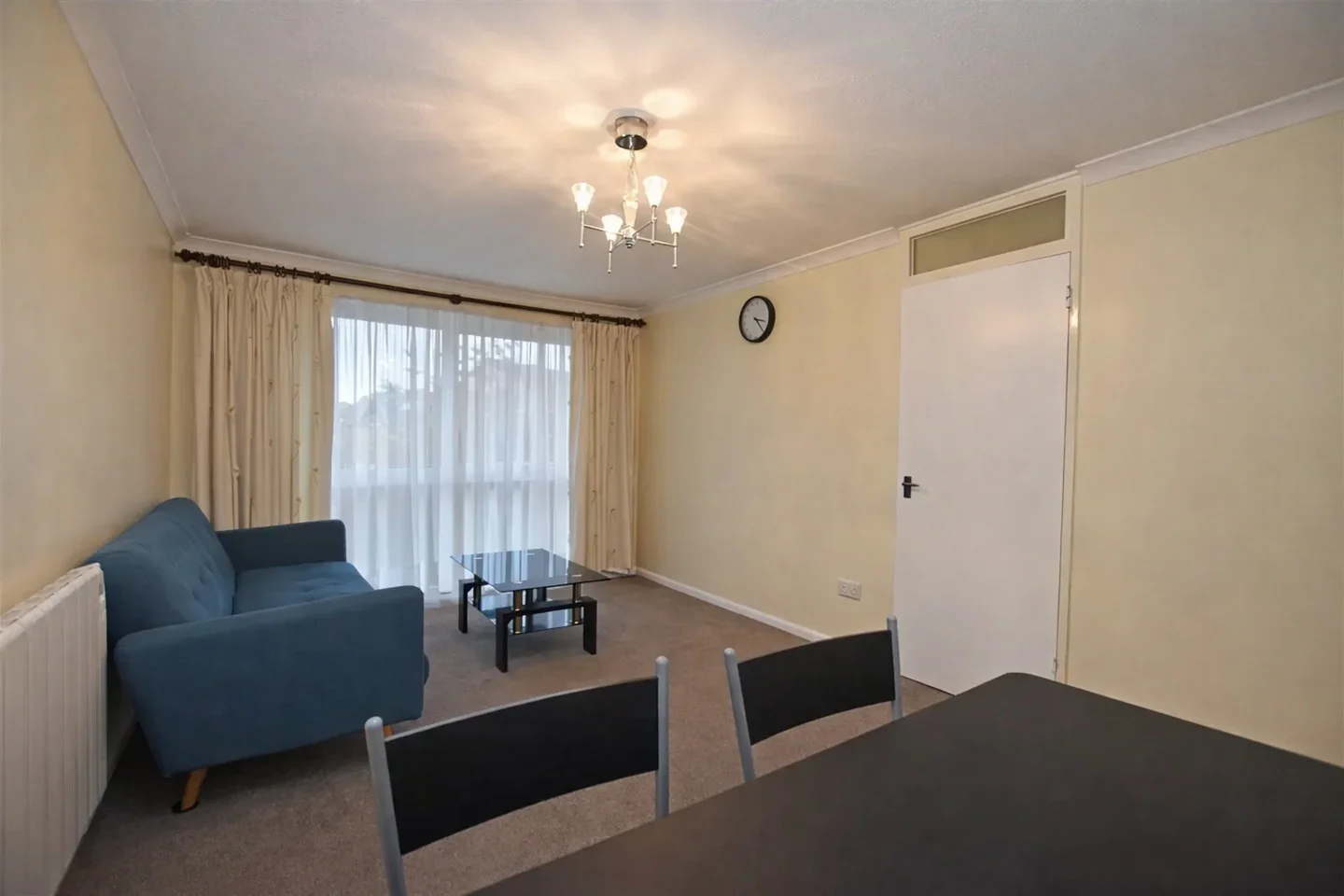 Flat Oakley Close in Greater London