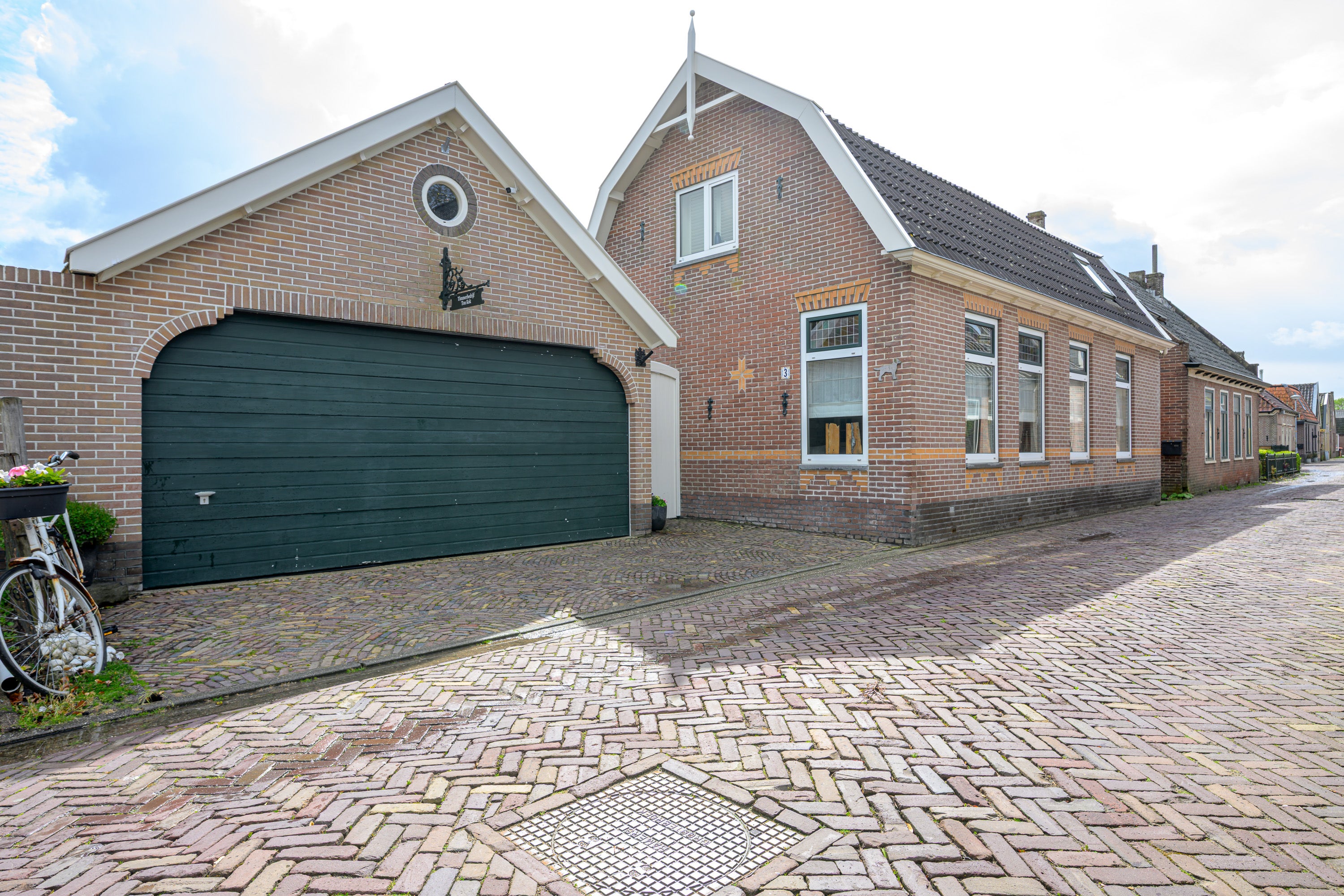 Huis Pastoor Gielenstraat 3 in Lutjebroek