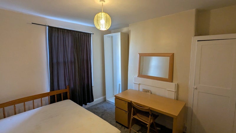 House Shelgate Road in Greater London