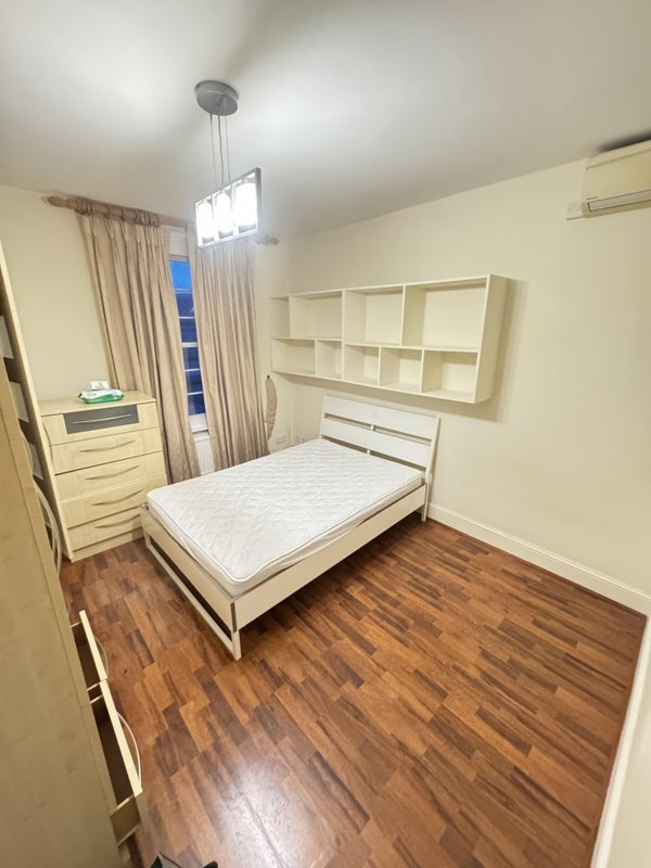 Room Haven Lane in Greater London