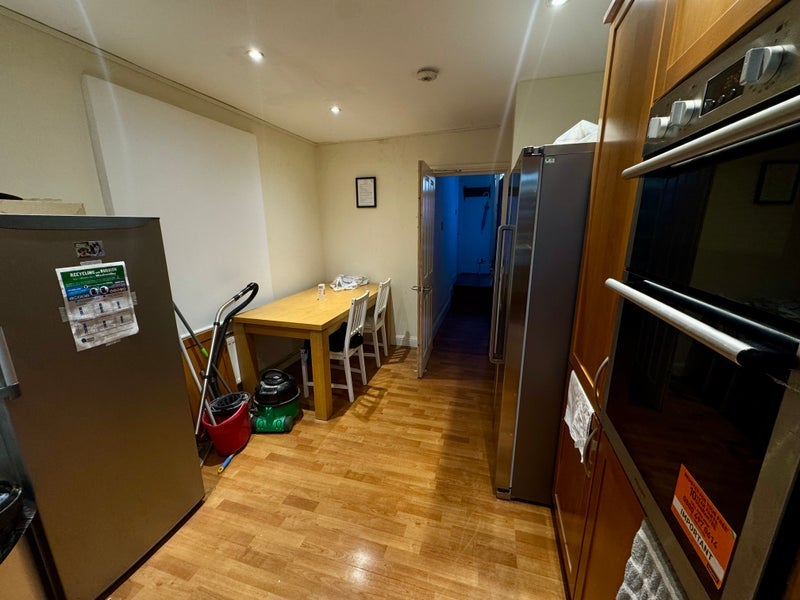 Room Haven Lane in Greater London