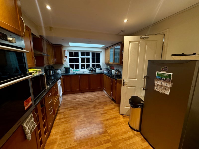 Room Haven Lane in Greater London